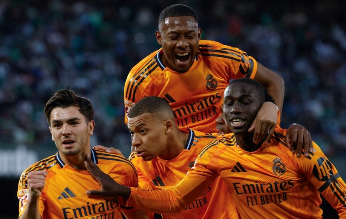 江南体育官网包含赛前皇家马德里主帅复盘：西甲节点到来；底气十足；年轻球员得到机会的词条