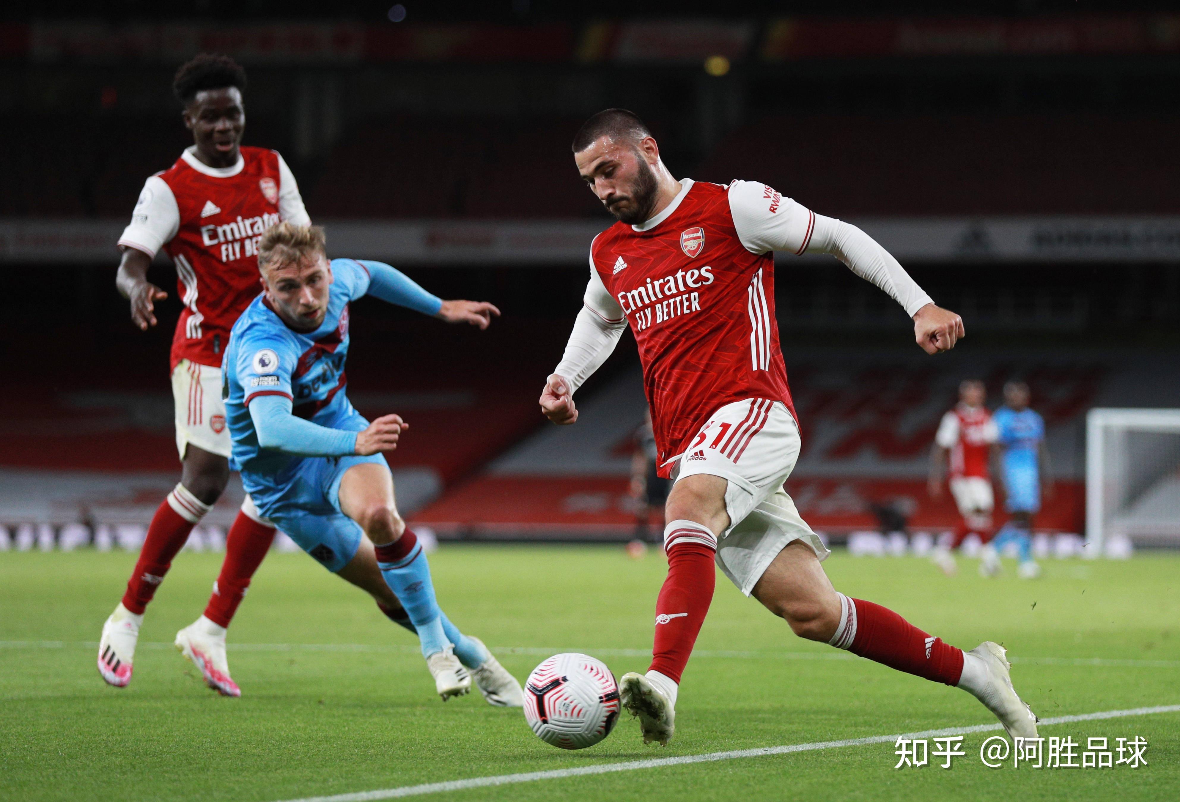 江南体育官网英超赛后走向成谜，西汉姆防线松动，球迷炸锅，纪律约束更严格的简单介绍