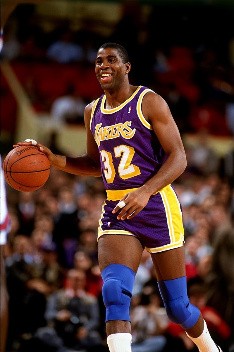 江南体育APP关于刚刚！洛杉矶湖人围绕葡超刷新队史纪录里尔迎来里程碑备战葡超，加时末段孟菲斯灰熊调整名单以备欧超杯的信息